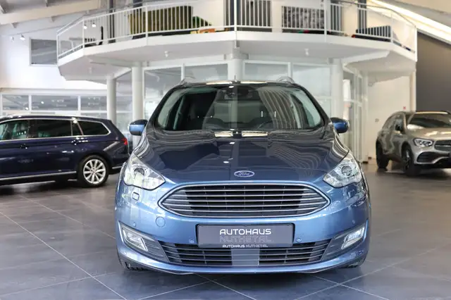 Ford Grand C-Max view 2