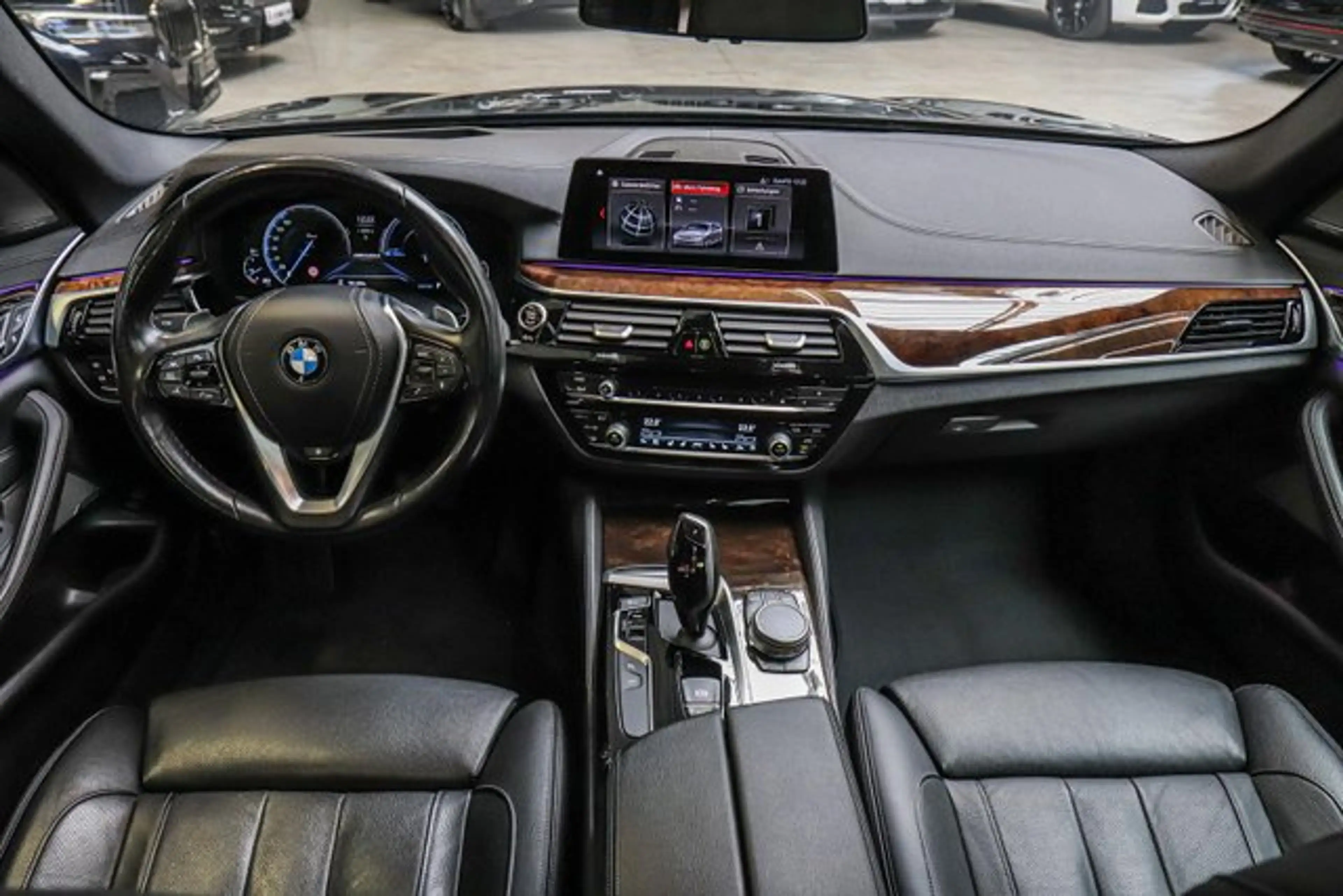 BMW 540 d xDrive Touring Sport-Aut/LUXURY LINE/HARMAN/ — photo 14