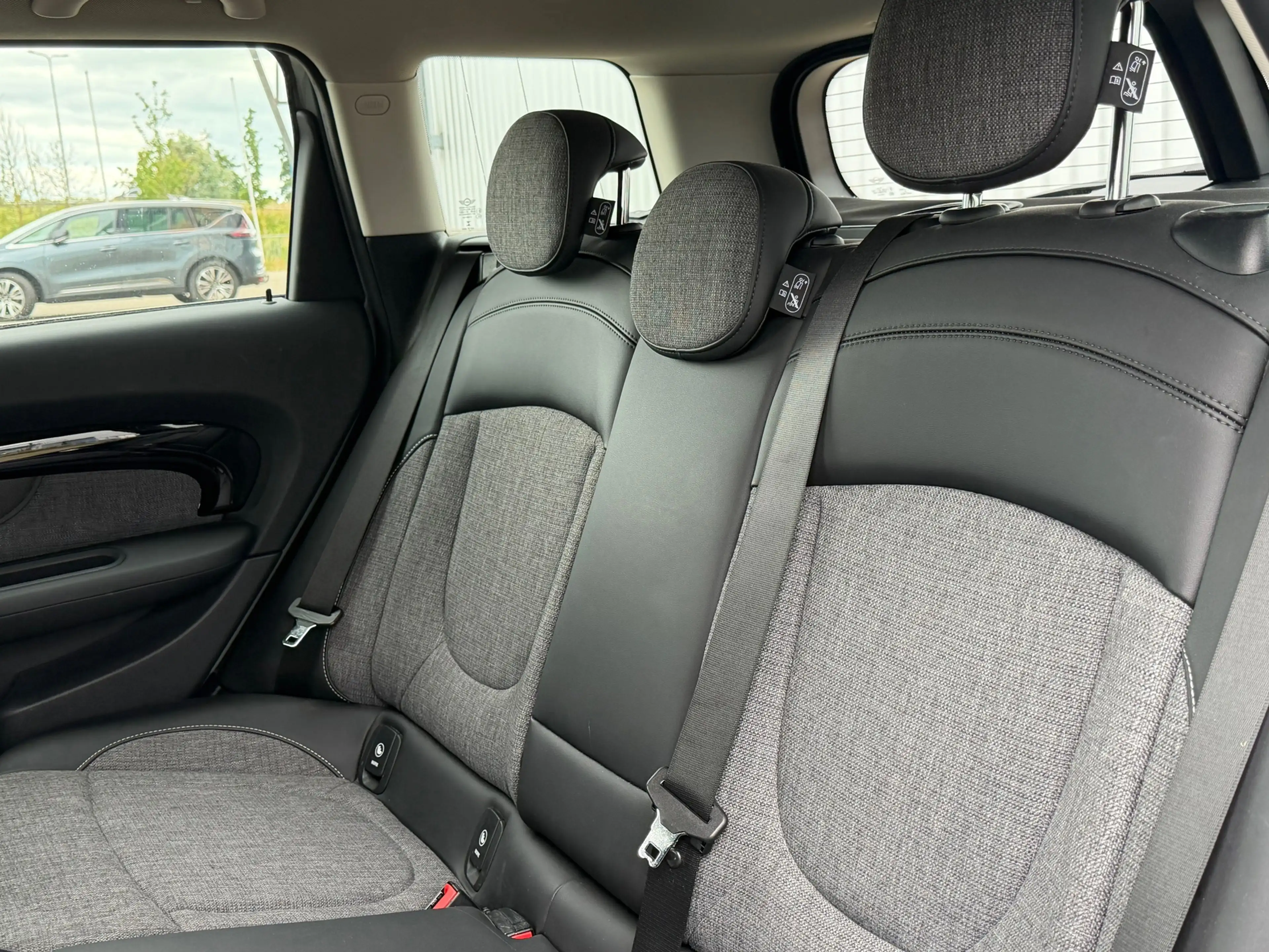MINI One Clubman 1.5 Business Edition Automaat - Moonwalk Grey - Na — photo 10