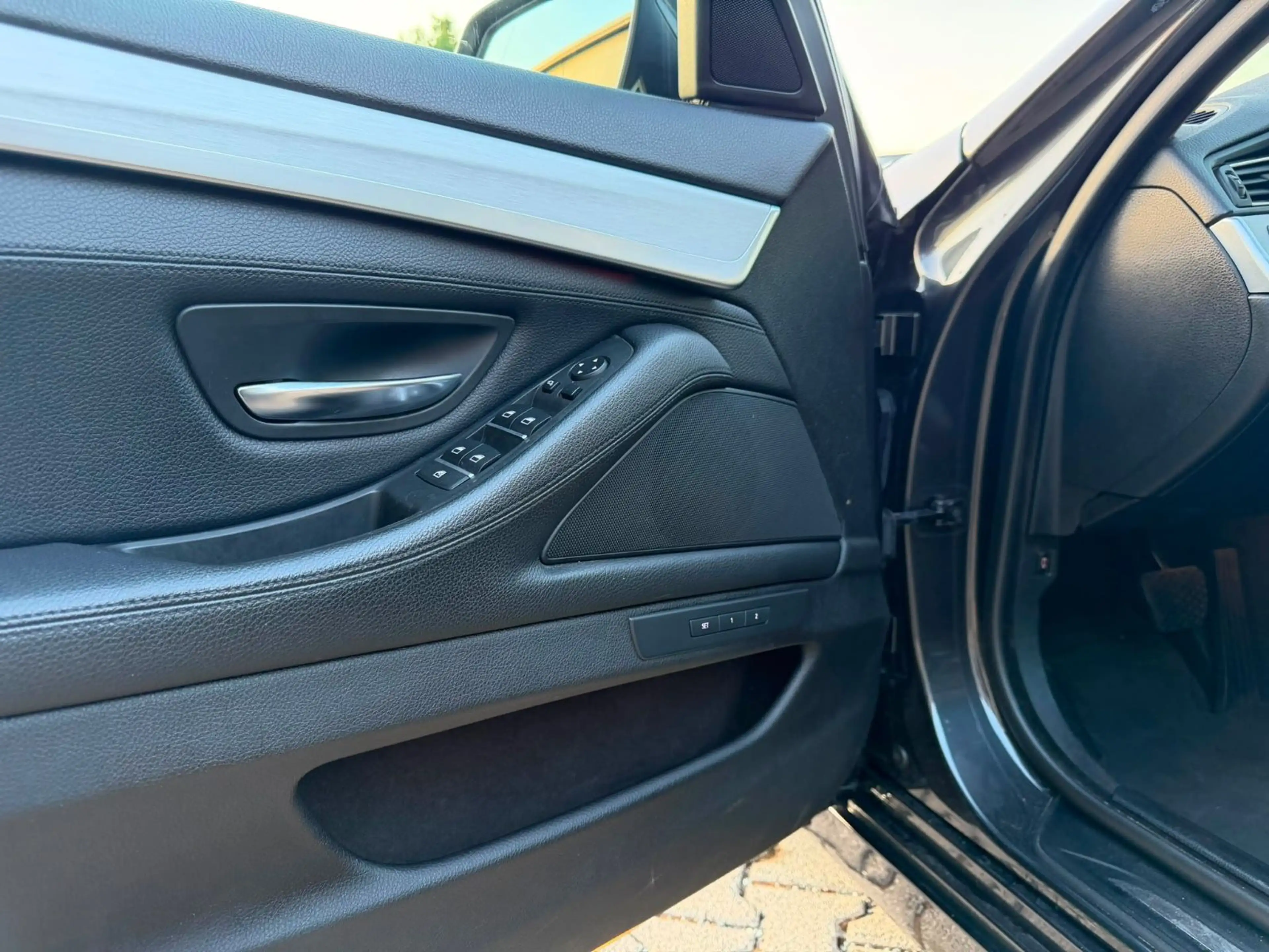 BMW 530 d xDrive Touring *360°Soft-Close*Head-Up* — photo 3