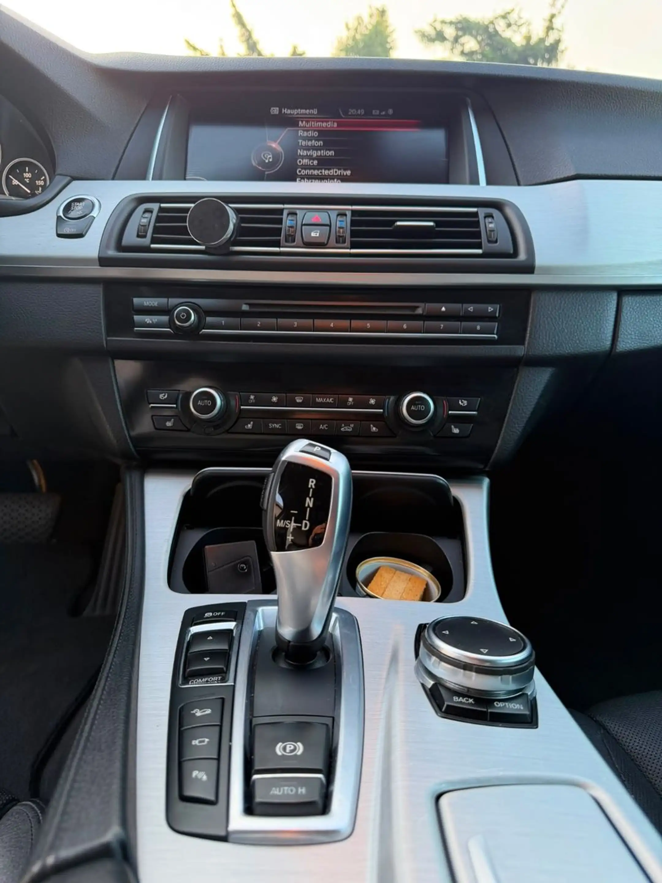 BMW 530 d xDrive Touring *360°Soft-Close*Head-Up* — photo 8