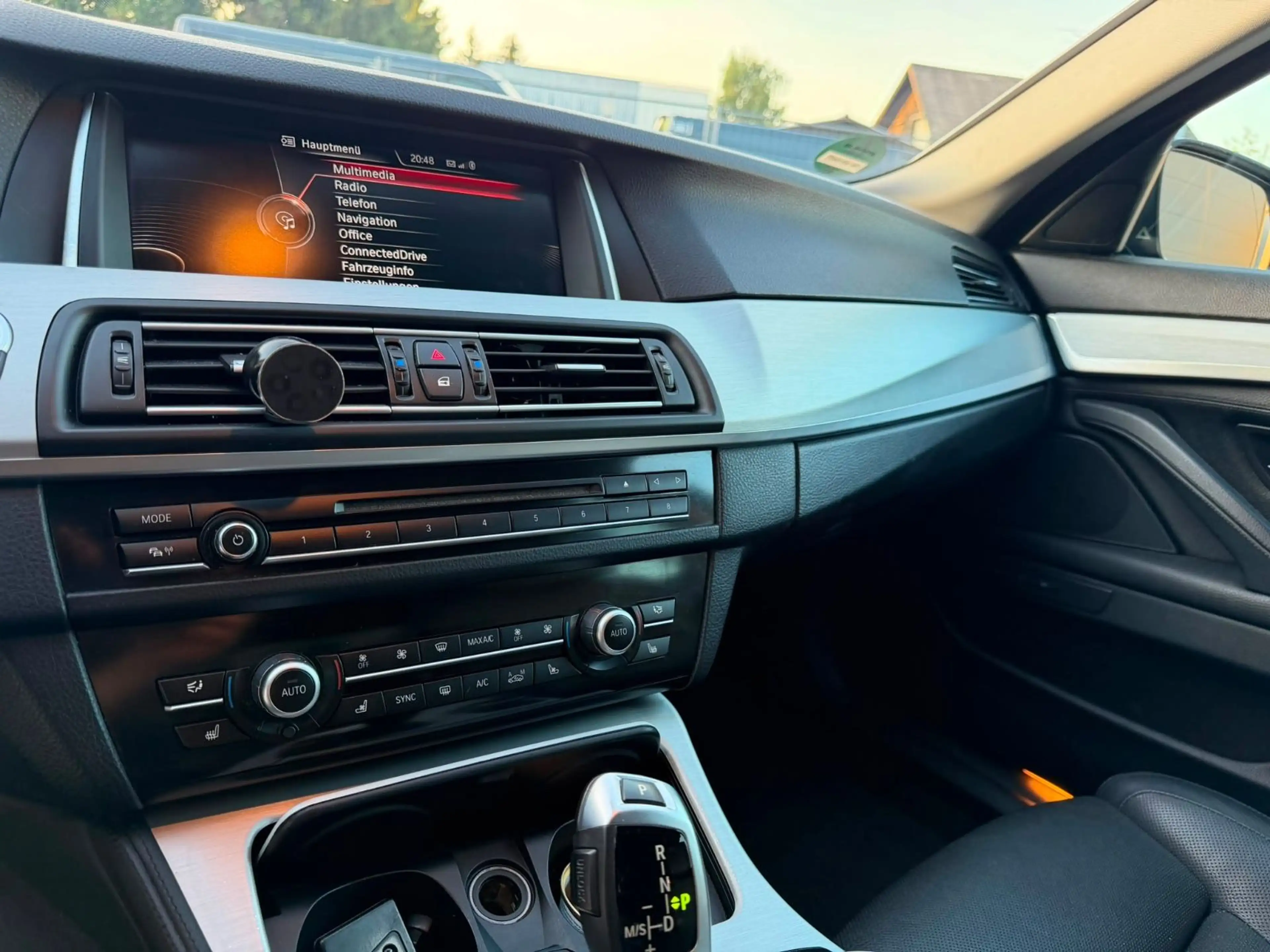 BMW 530 d xDrive Touring *360°Soft-Close*Head-Up* — photo 12