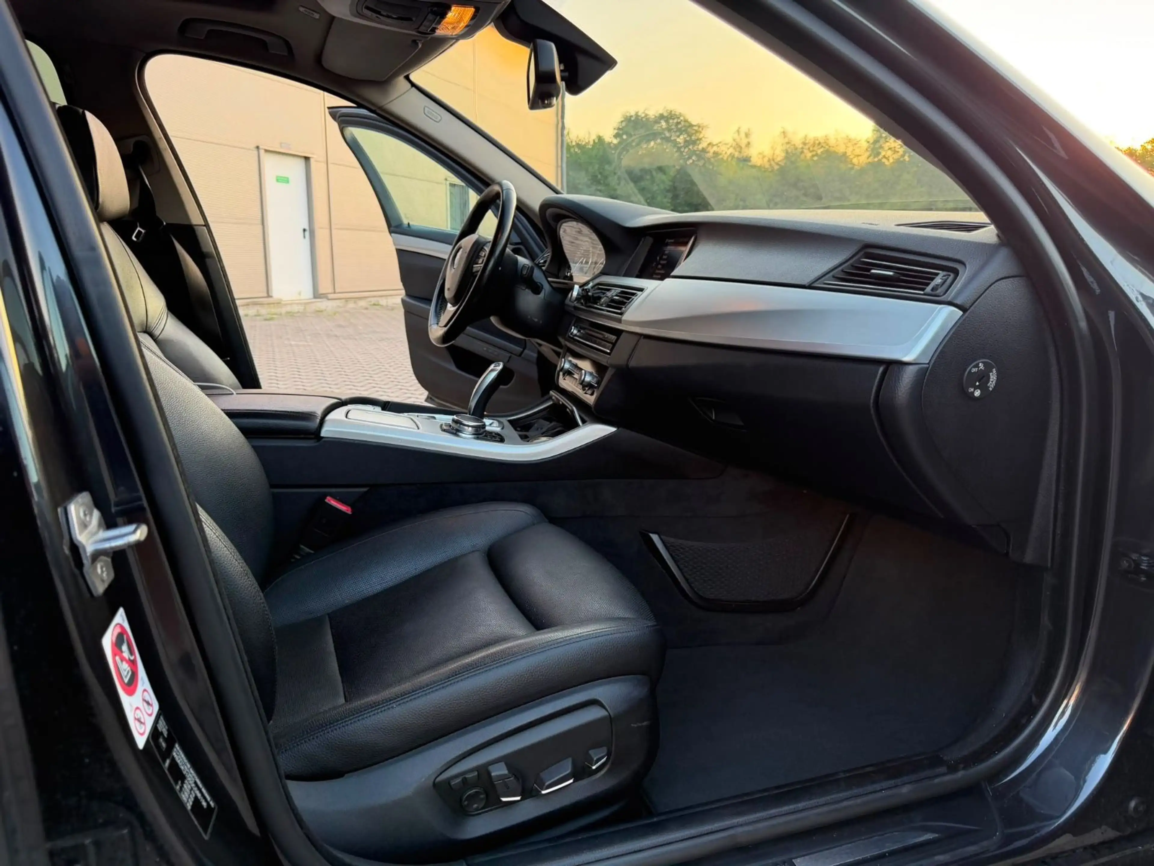 BMW 530 d xDrive Touring *360°Soft-Close*Head-Up* — photo 13
