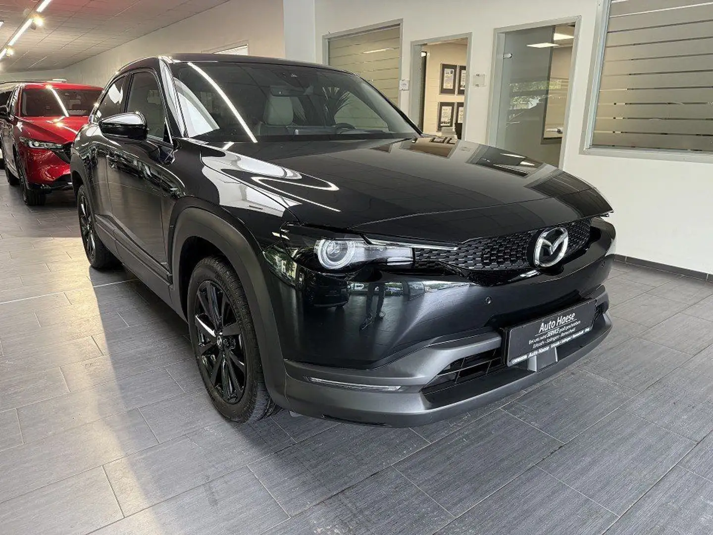Mazda MX-30 Elektro 145PS Komfort & Premiumpaket MC Zwart - 1