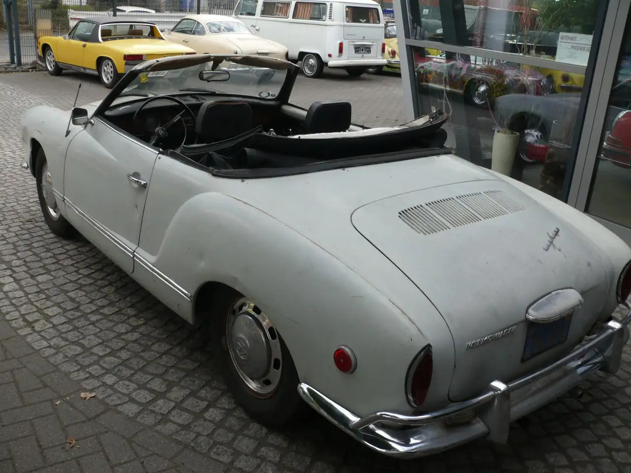 Volkswagen Karmann Ghia
