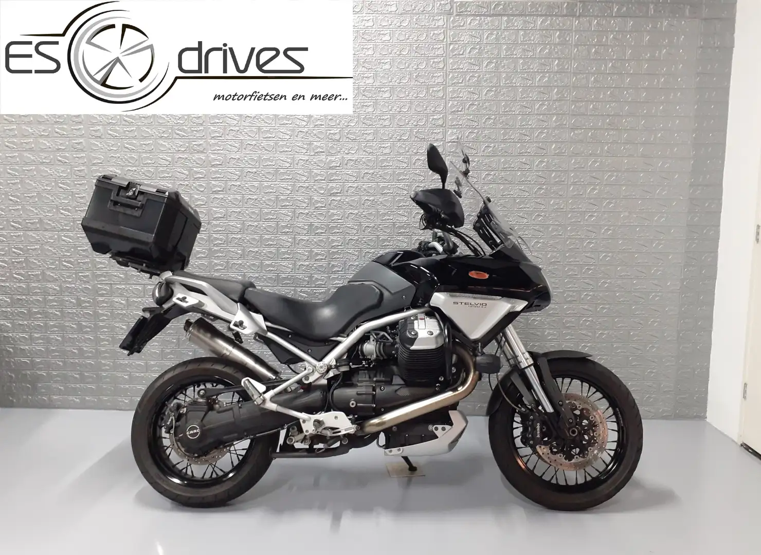 Moto Guzzi Stelvio 1200 | 16.467 km ! | mooie nieuwe opties Schwarz - 1