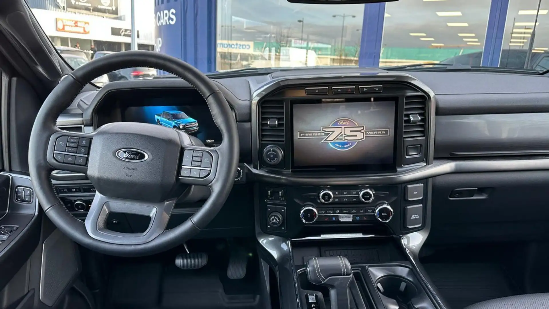 Ford F 150 Lariat FX4 SuperCrew FLEXFUEL Black Package - PAS  - 2