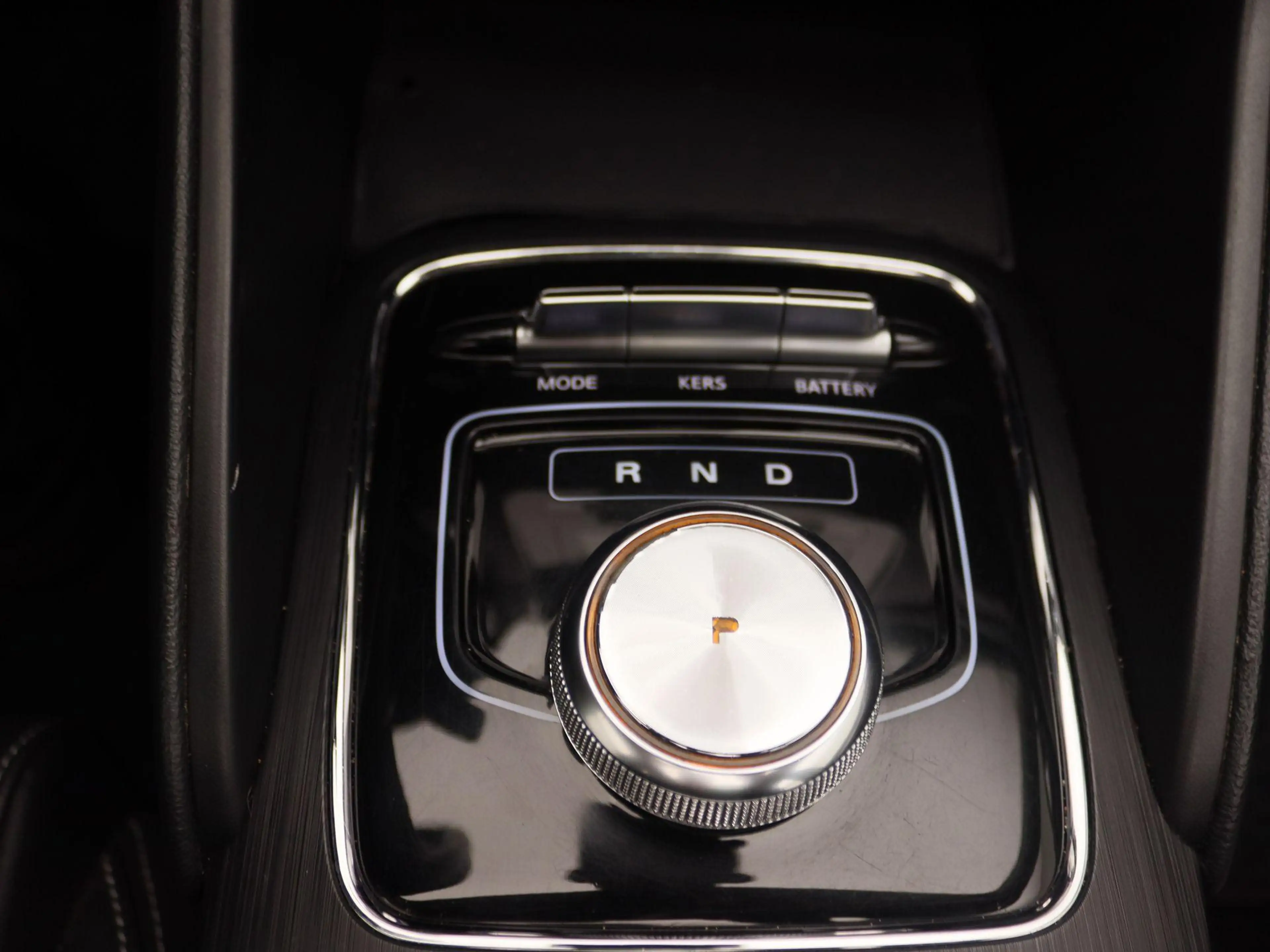 MG ZS EV Luxury 45 kWh | Panoramadak | Leder | Apple Car — photo 11
