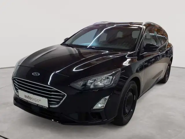 Ford Focus view 2