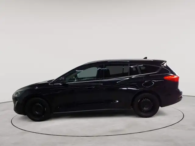 Ford Focus view 6