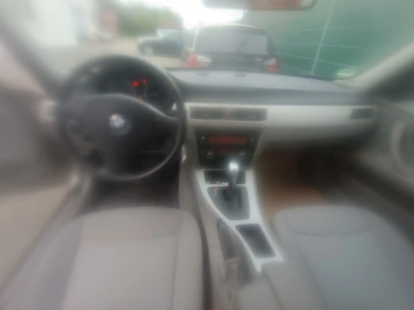 BMW 320 Baureihe 3 Lim. 320i   AUTOMATIK - 2