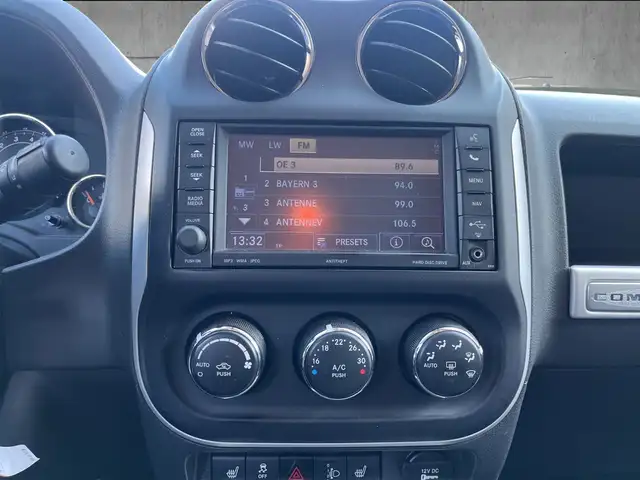 Jeep Compass view 15