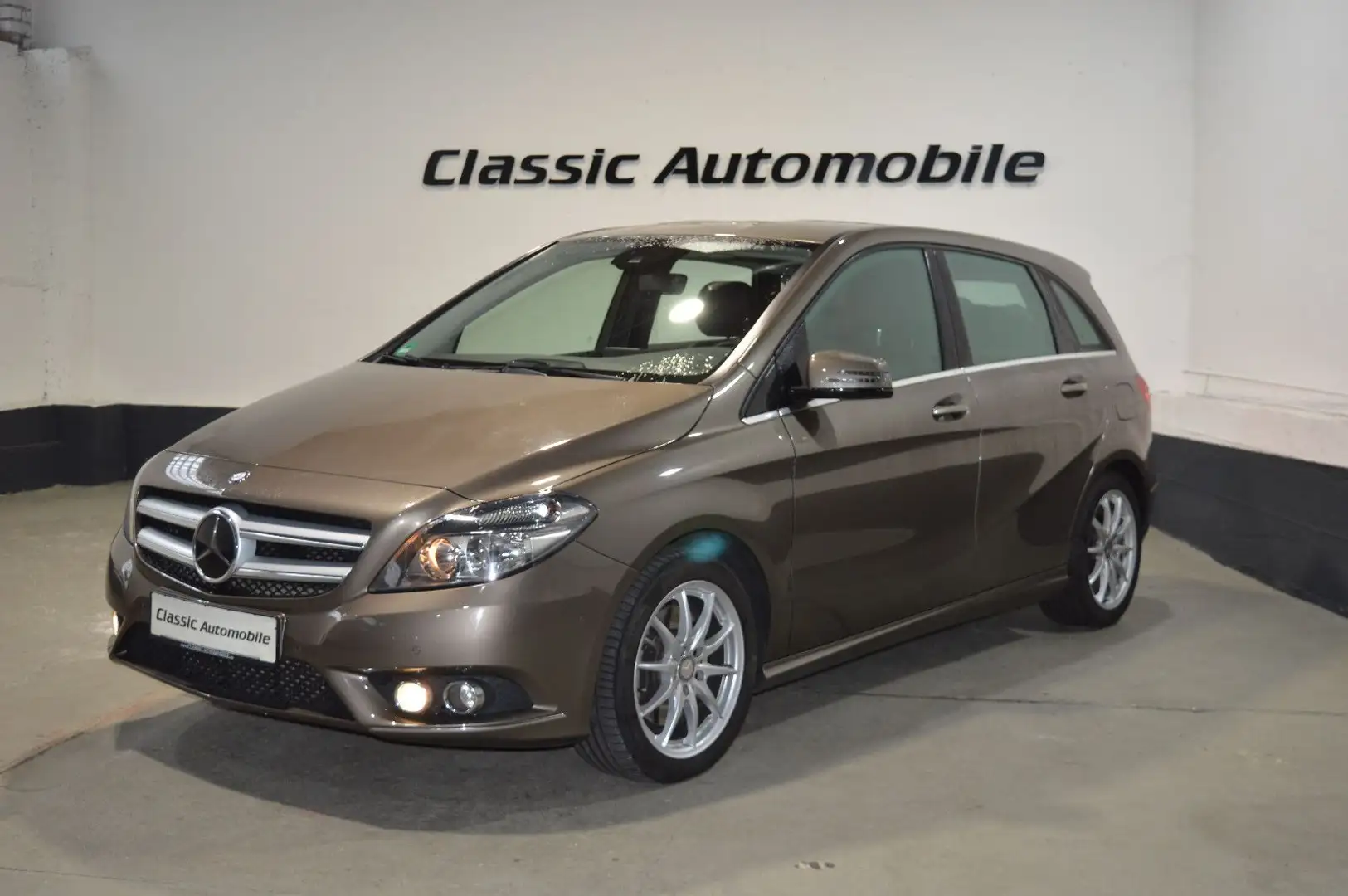 Mercedes-Benz B 250 Sportpaket*Automatik*Navi* Grau - 1