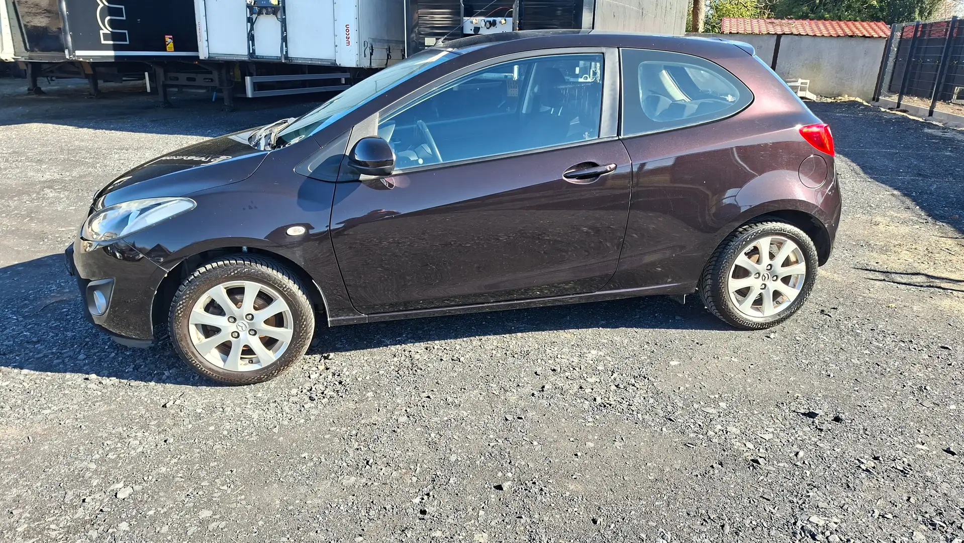 Mazda 2 TÜV Neu Grau - 2