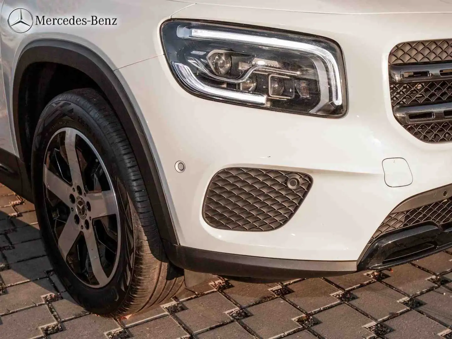 Mercedes-Benz GLB 220 d Progressive Night+MBUX+360°+18 Blanc - 2