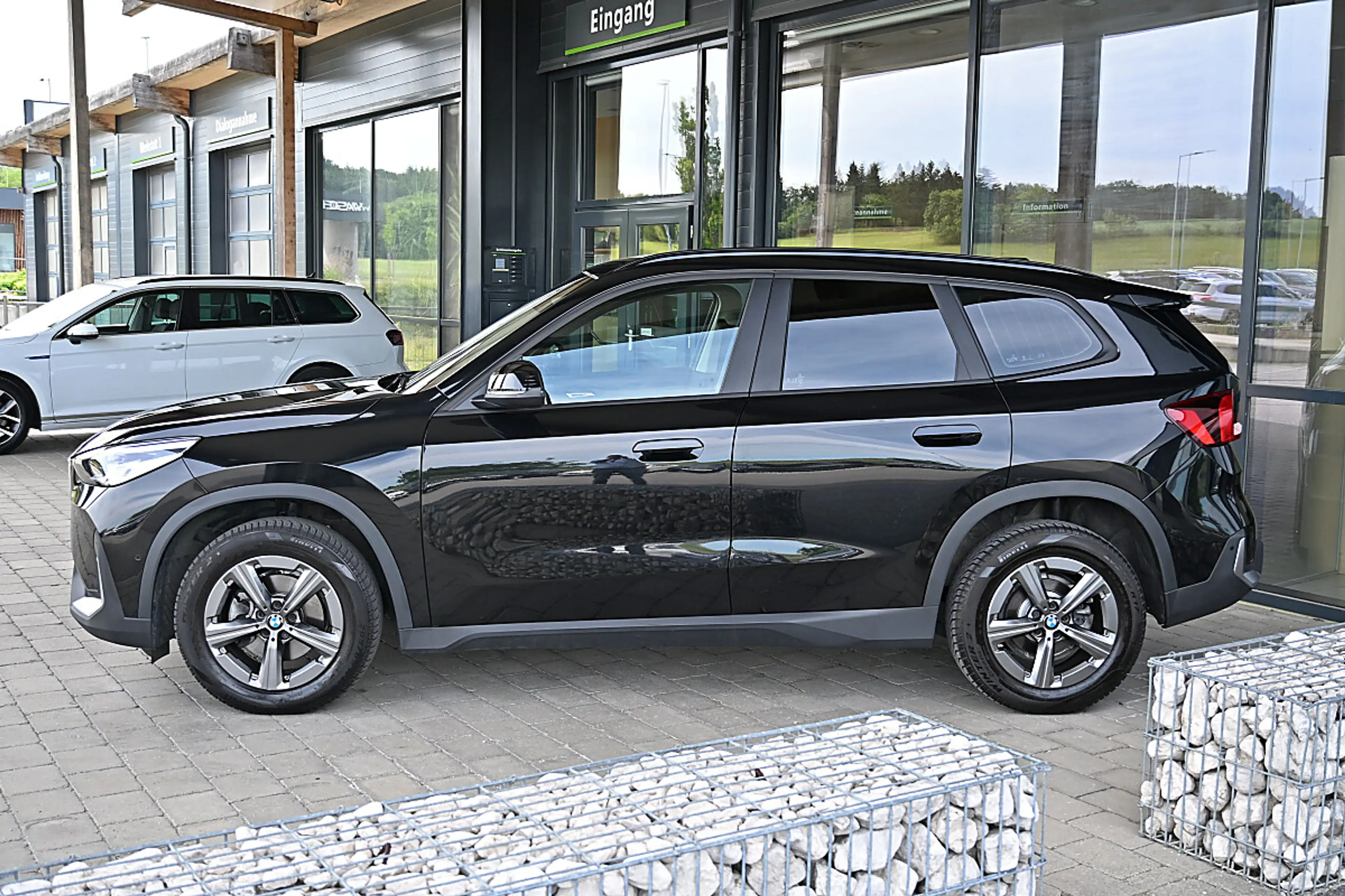 BMW X1 sDrive18d Aut. LED, Navi, Spurhalte, Kamera — photo 2