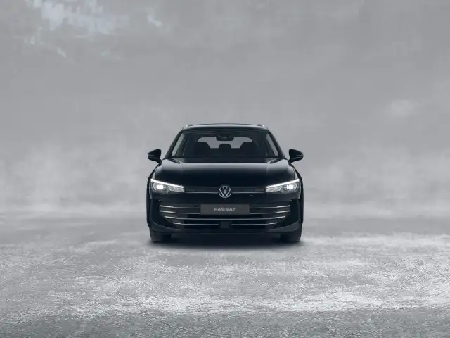 Volkswagen Passat view 3