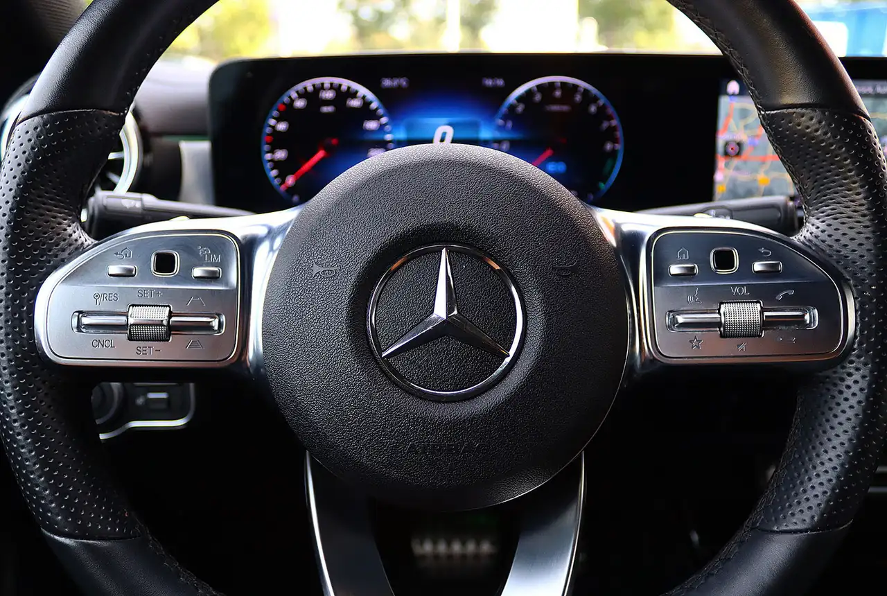 Mercedes-Benz CLA e 3x AMG NIGHT DISTRO+KAM360+TOTWINKEL, миниатюра 17