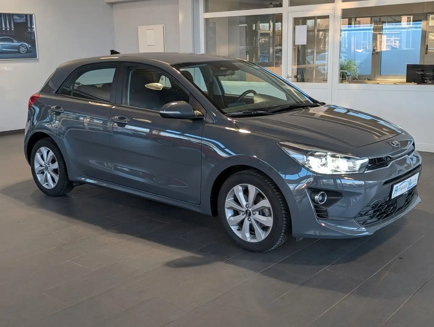 Kia Rio Vision   Navi*LED*Tempomat*PDC* Gris - 1