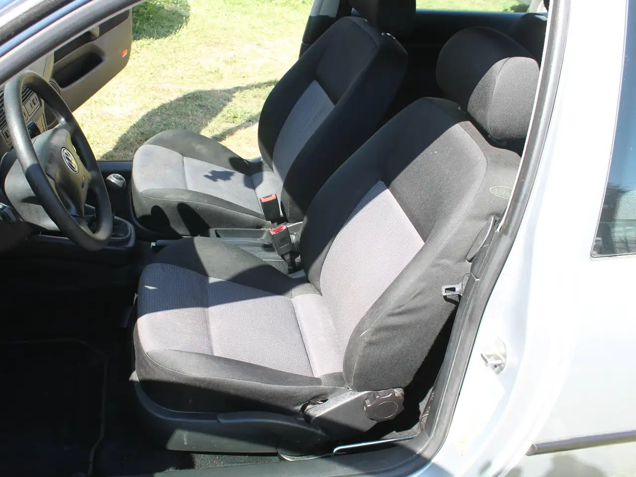 Volkswagen Golf IV 1.4 Special Klimatronic SHZ PDC, foto 7