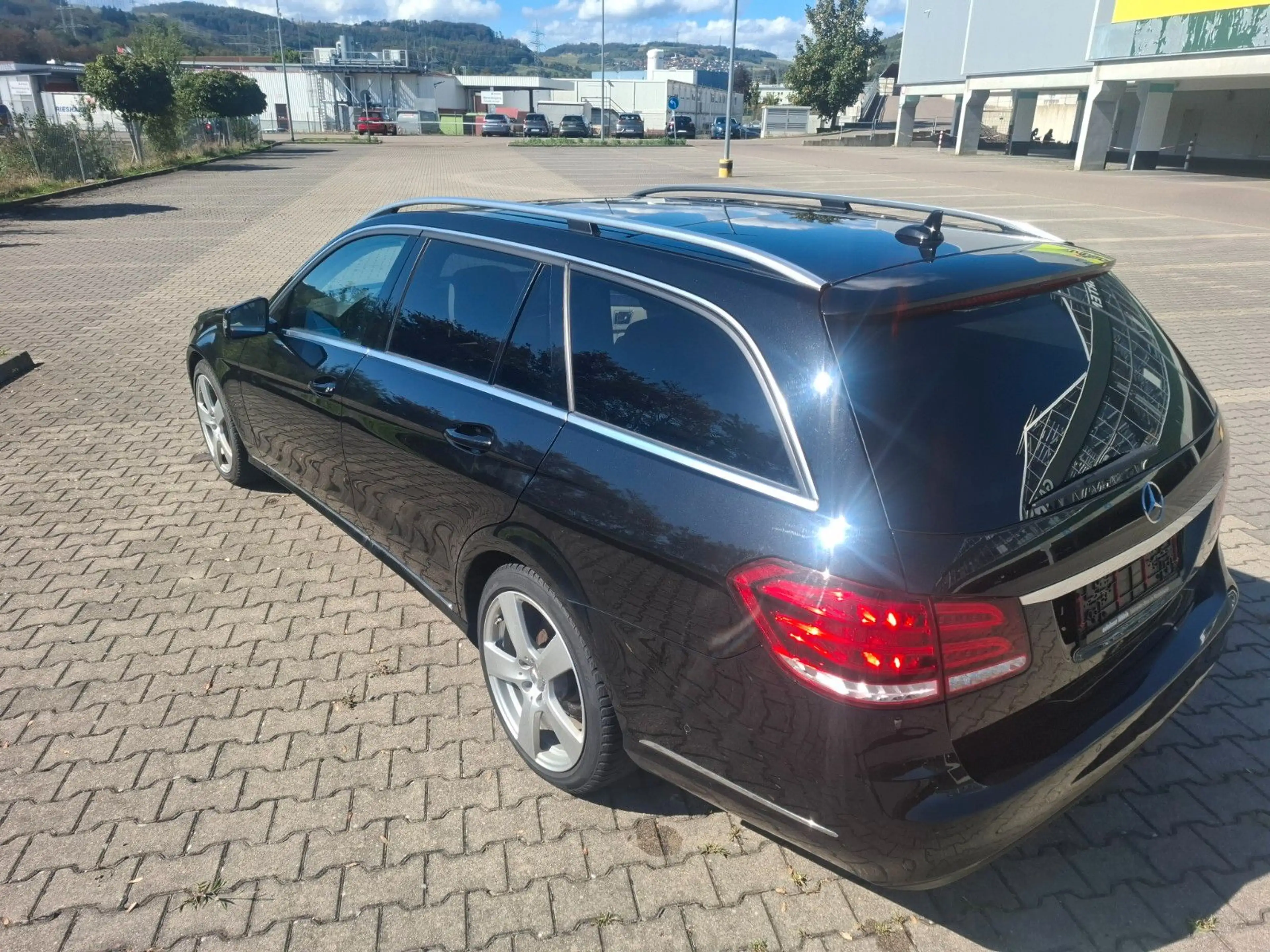 Mercedes-Benz E 350 T 4Matic B2B/Export — photo 4