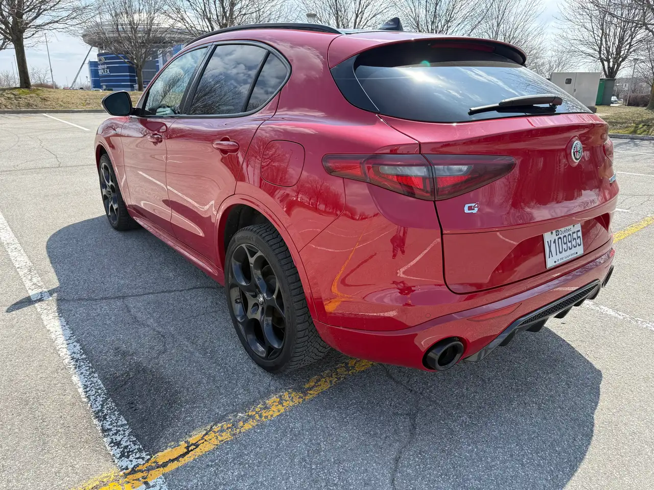 Alfa Romeo Stelvio снимка Alfa Romeo Stelvio