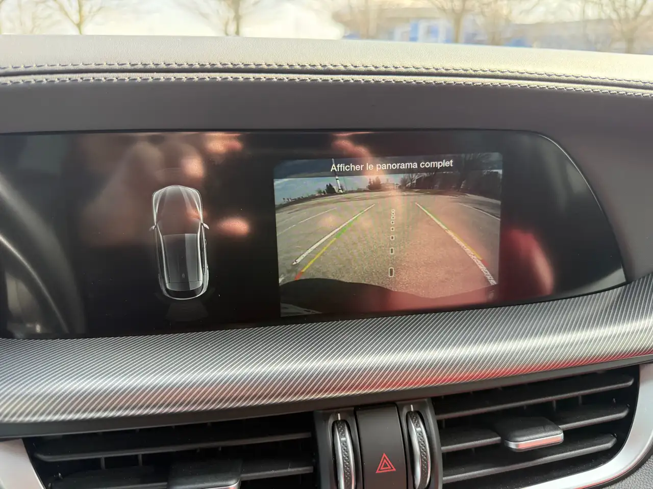 Alfa Romeo Stelvio снимка Alfa Romeo Stelvio