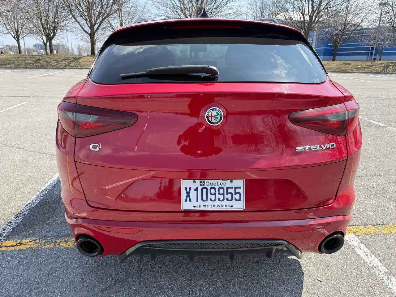 Alfa Romeo Stelvio снимка Alfa Romeo Stelvio