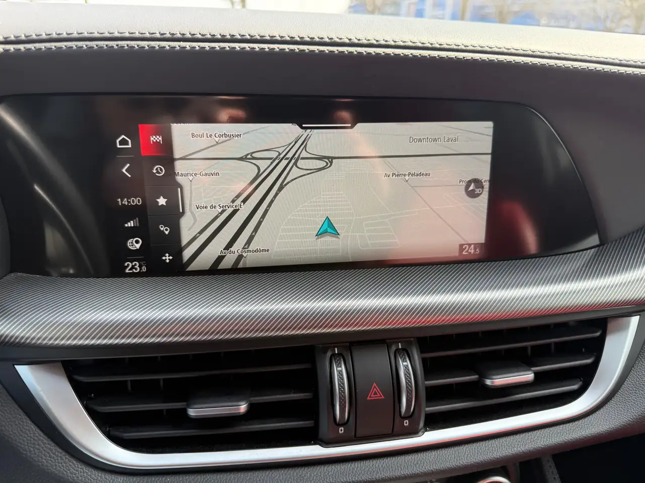 Alfa Romeo Stelvio снимка Alfa Romeo Stelvio