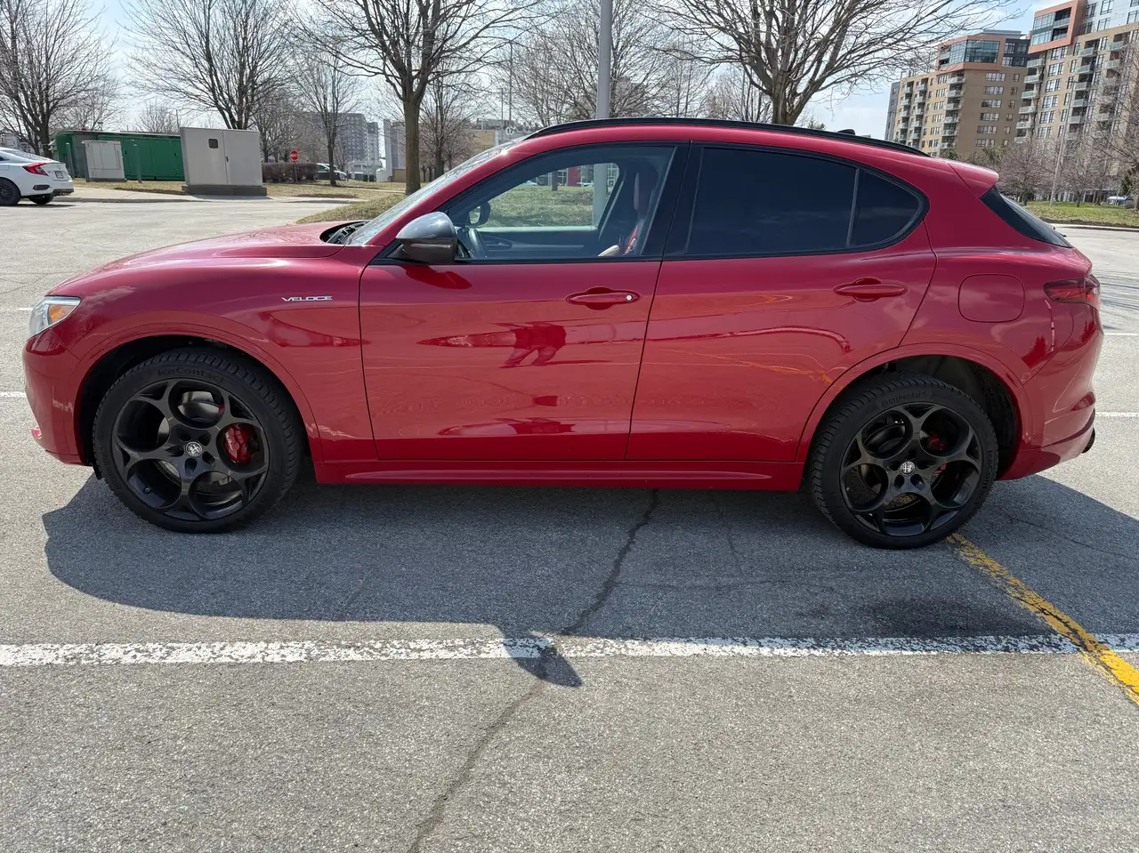 Alfa Romeo Stelvio снимка Alfa Romeo Stelvio