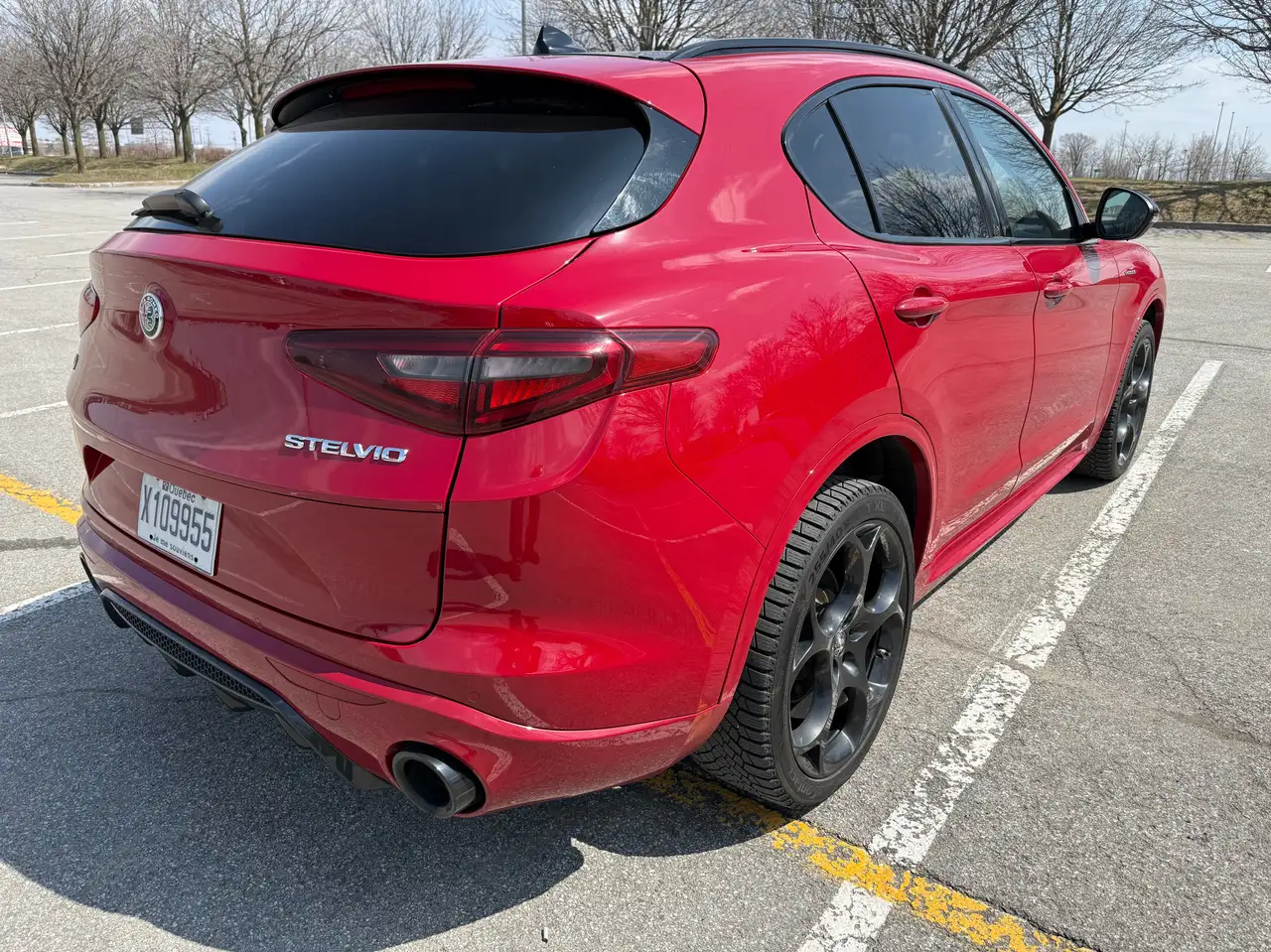 Alfa Romeo Stelvio снимка Alfa Romeo Stelvio