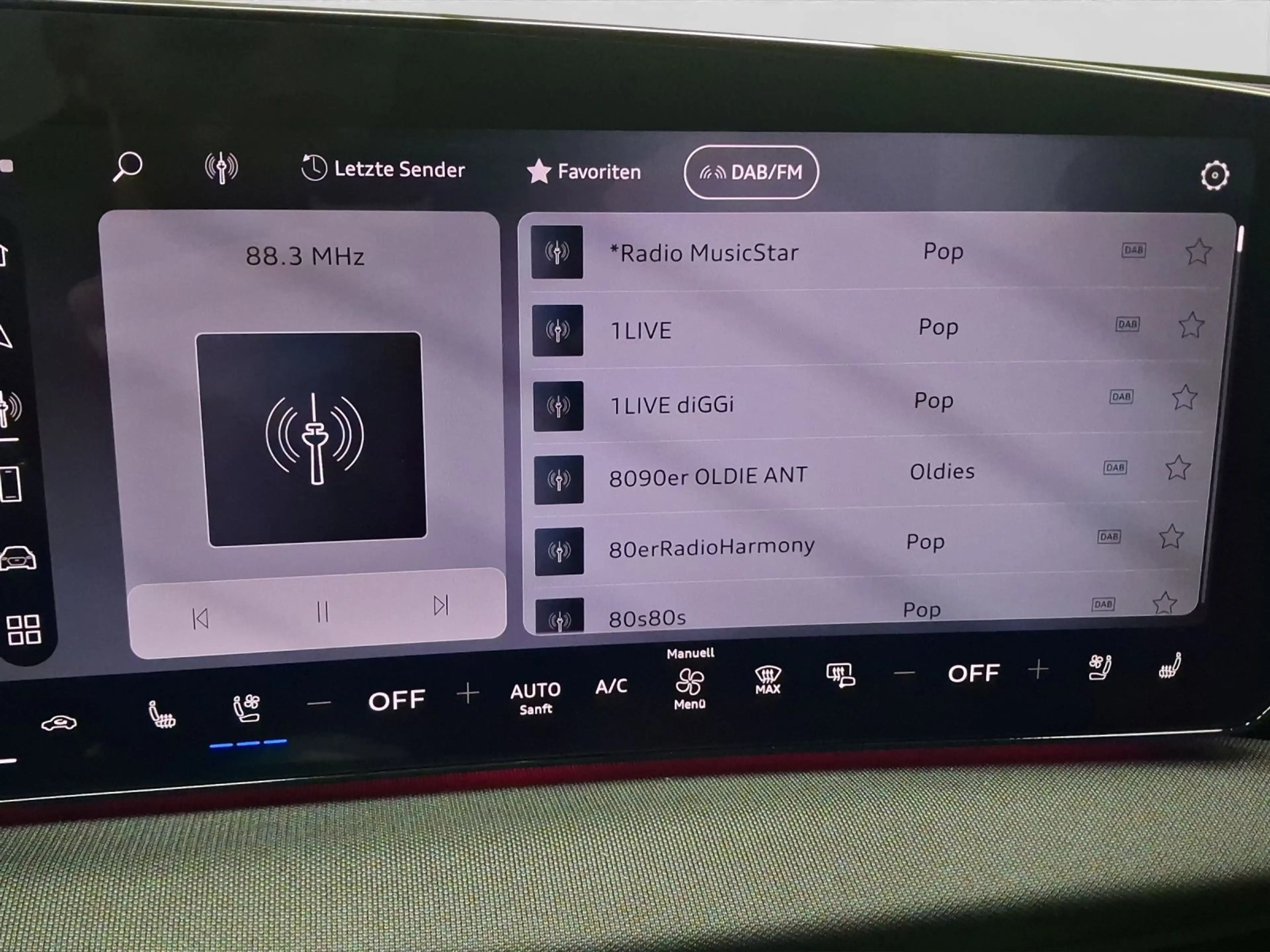 Audi Q7 TDI Q 2x S LINE MATRIX BuO PANO HuD AHK LM23 — photo 14