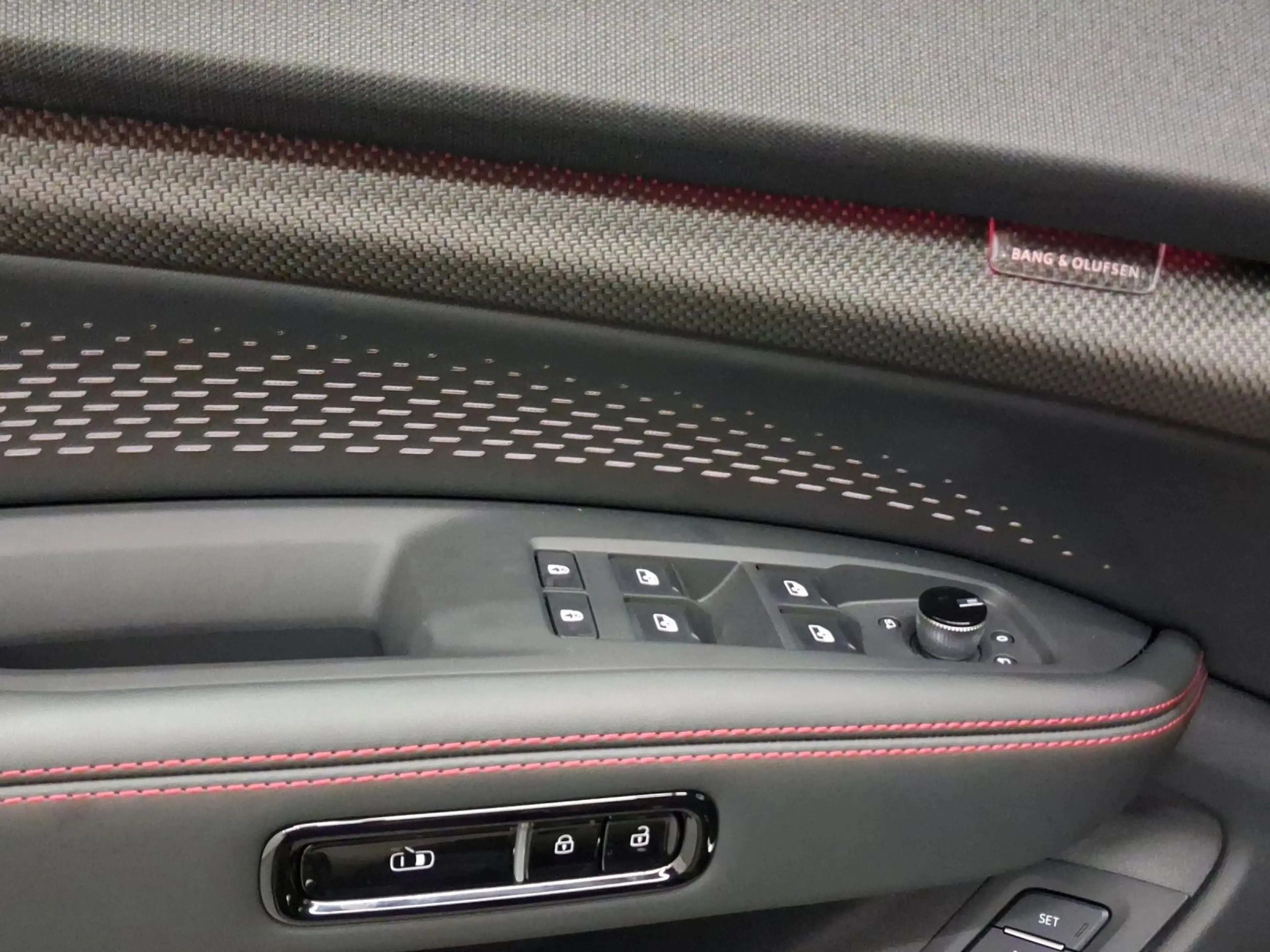 Audi Q7 TDI Q 2x S LINE MATRIX BuO PANO HuD AHK LM23 — photo 8