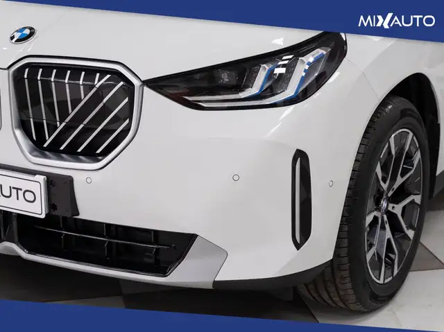 BMW X3 view 9