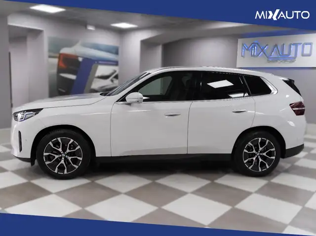 BMW X3 view 3