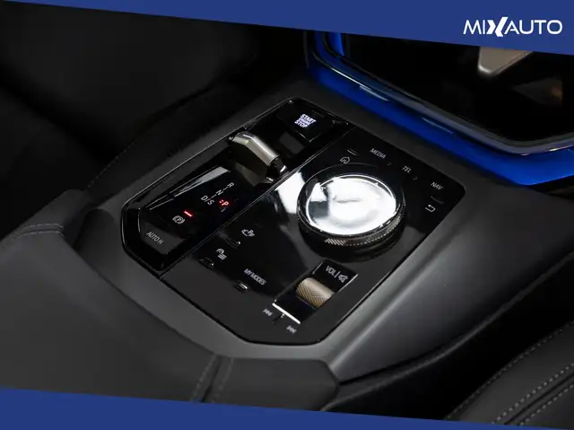 BMW X3 view 13