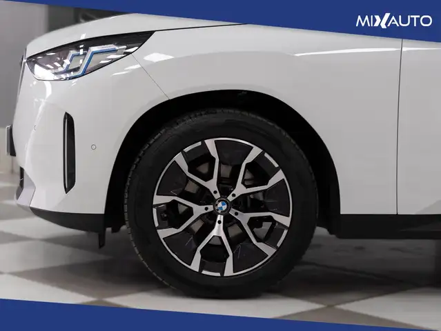 BMW X3 view 8