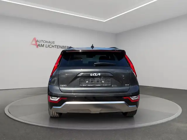 Kia Niro view 6