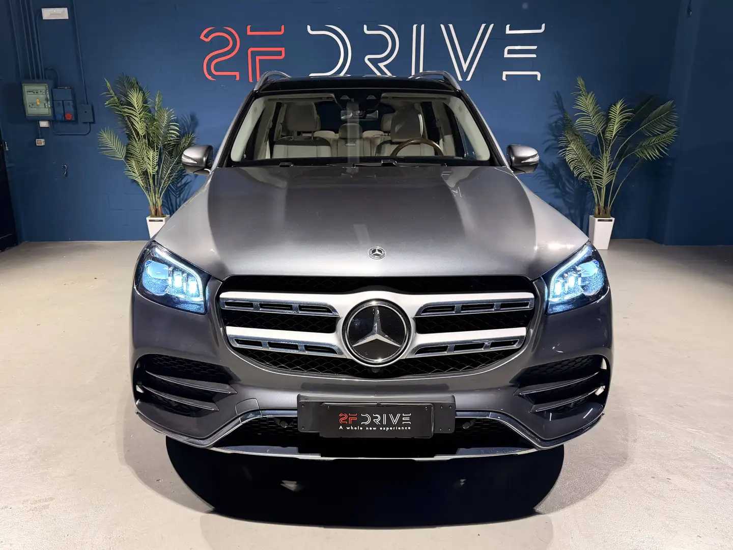 Mercedes-Benz GLS 400 d Premium Plus 4MATIC 7 posti Grau - 2