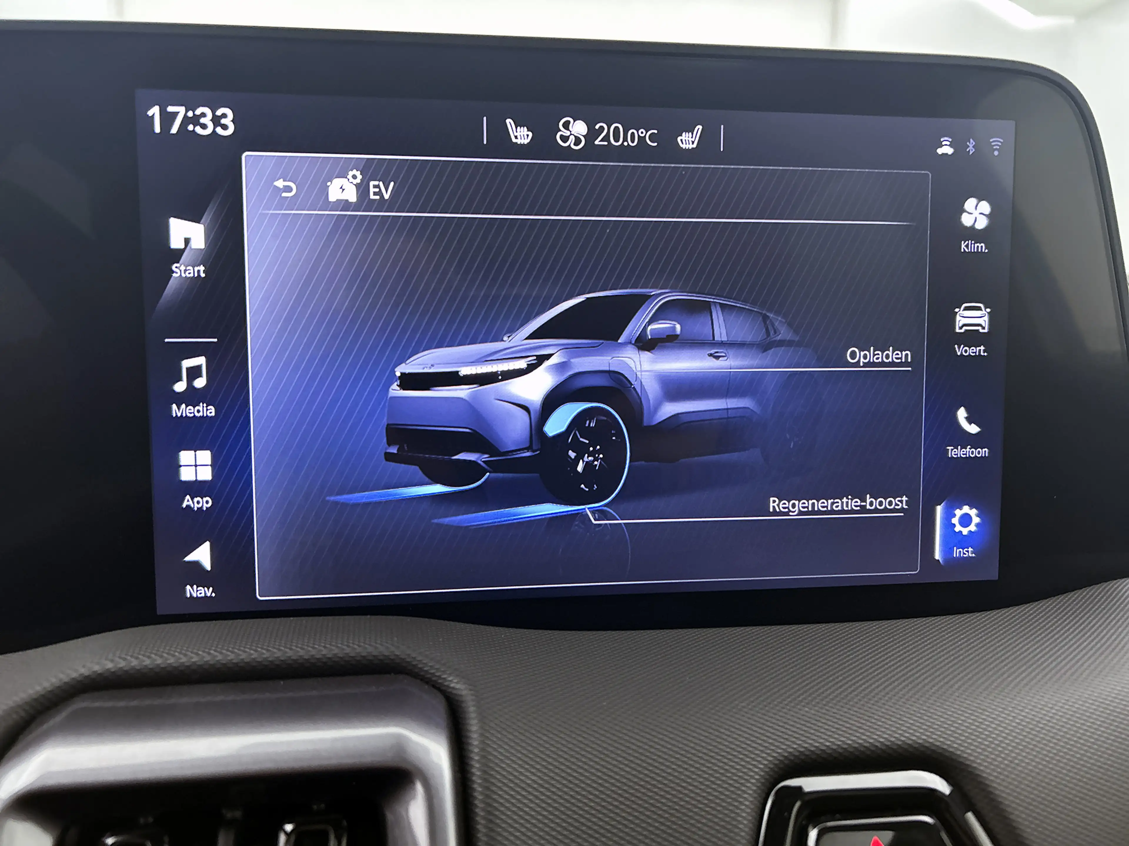 Toyota Urban Cruiser Executive 61 kWh | DEMO | — photo 15
