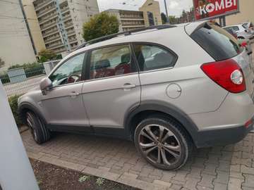 2.4 2WD 5 Sitzer Gas LPG