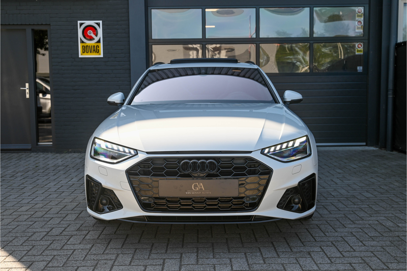 Audi A4 Avant 40 TFSI S Edition RS stoelen, PANO, — photo 5