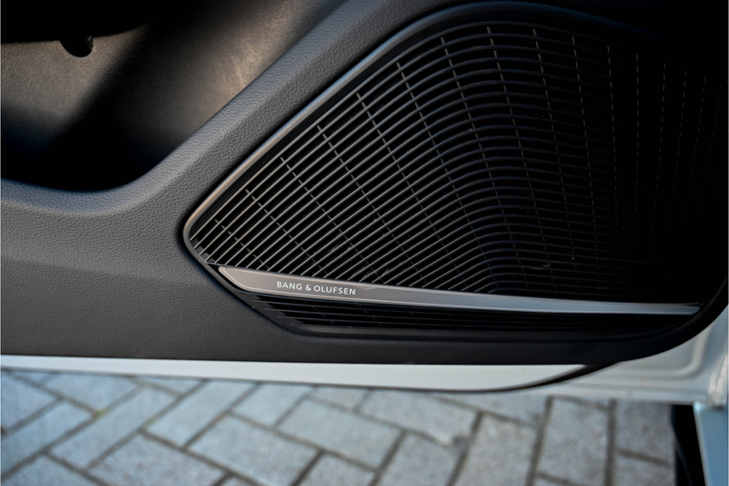Audi A4 Avant 40 TFSI S Edition RS stoelen, PANO, — photo 11