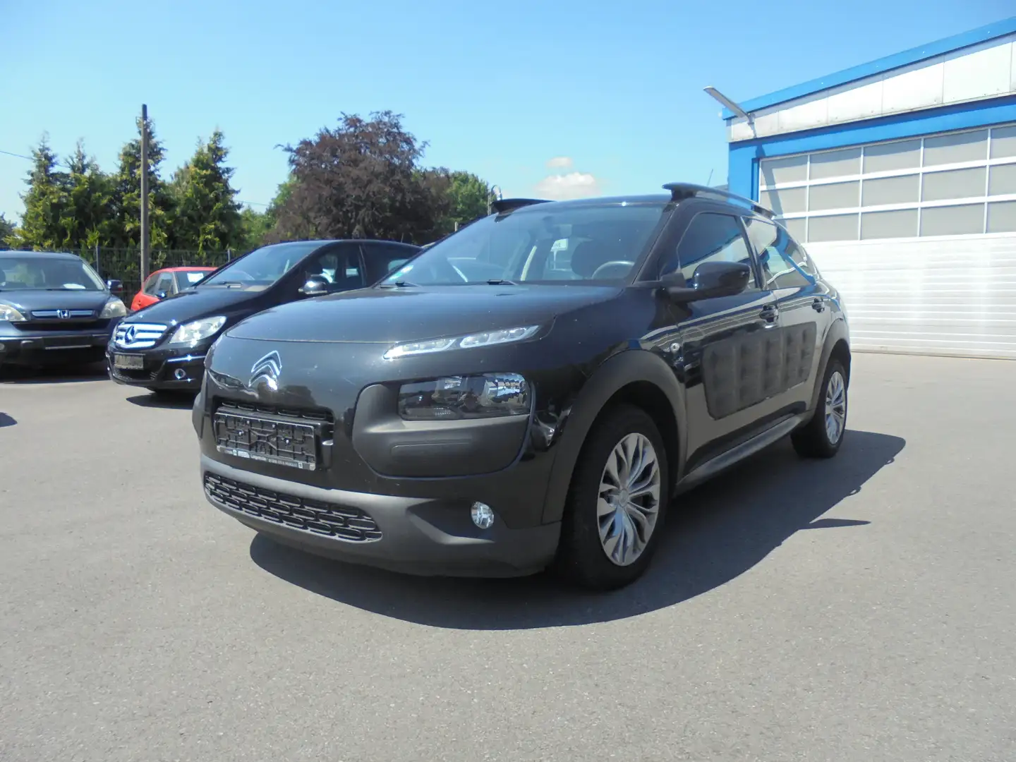 Citroen C4 Cactus Pure Tech 110 Stop Schwarz - 1