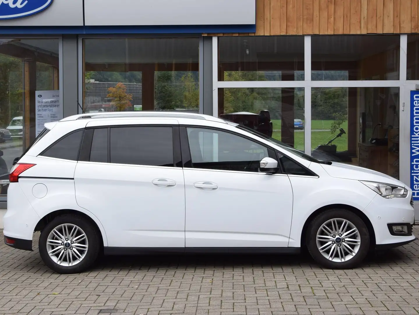 Ford Grand C-Max Titanium Weiß - 1