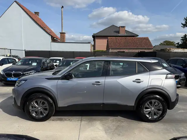 Peugeot 2008 view 8