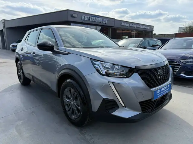 Peugeot 2008 view 3