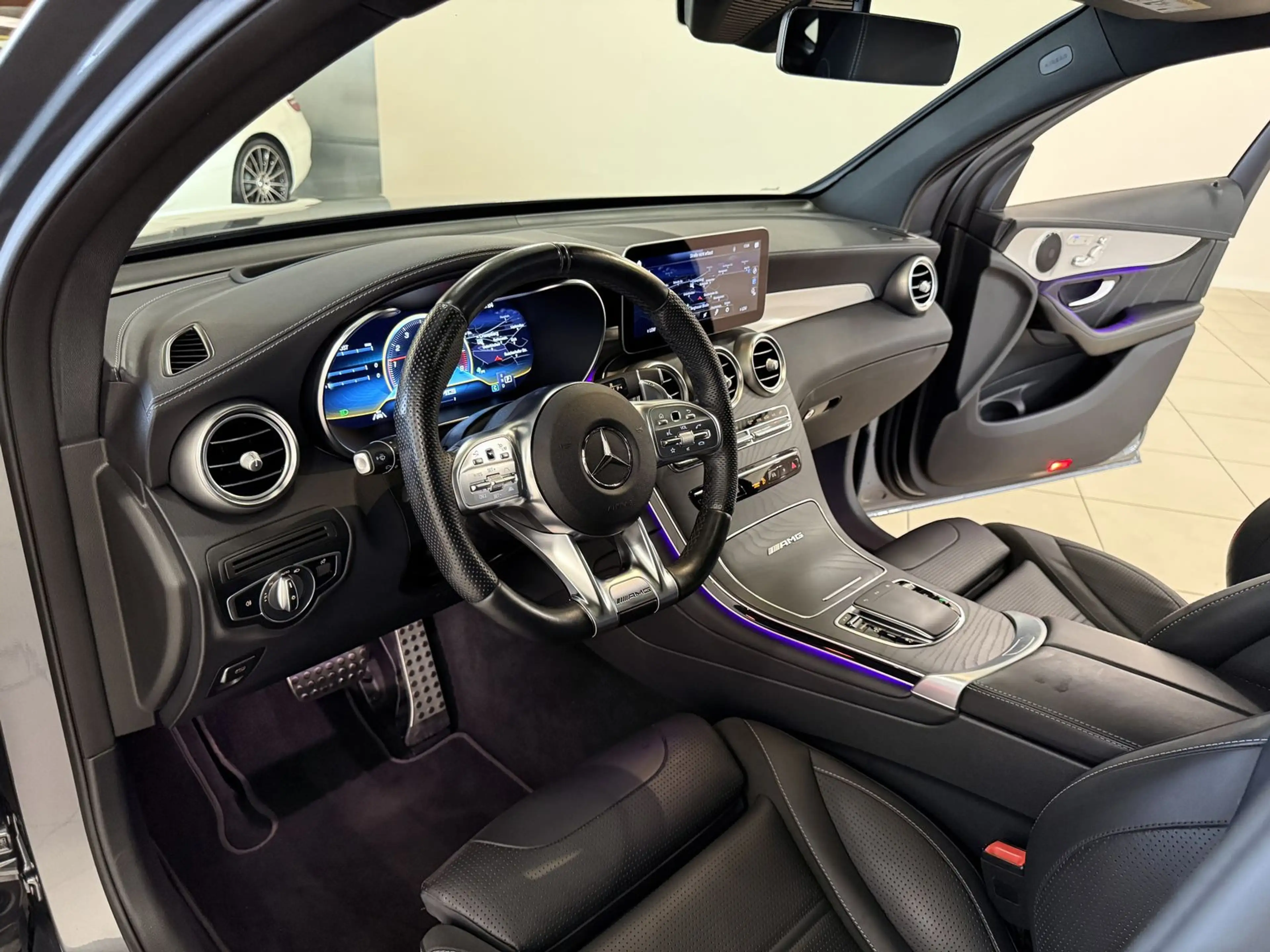Mercedes-Benz GLC 63 AMG 4Matic *Perf. AGA-Night-21"-HUD-SD* — photo 12