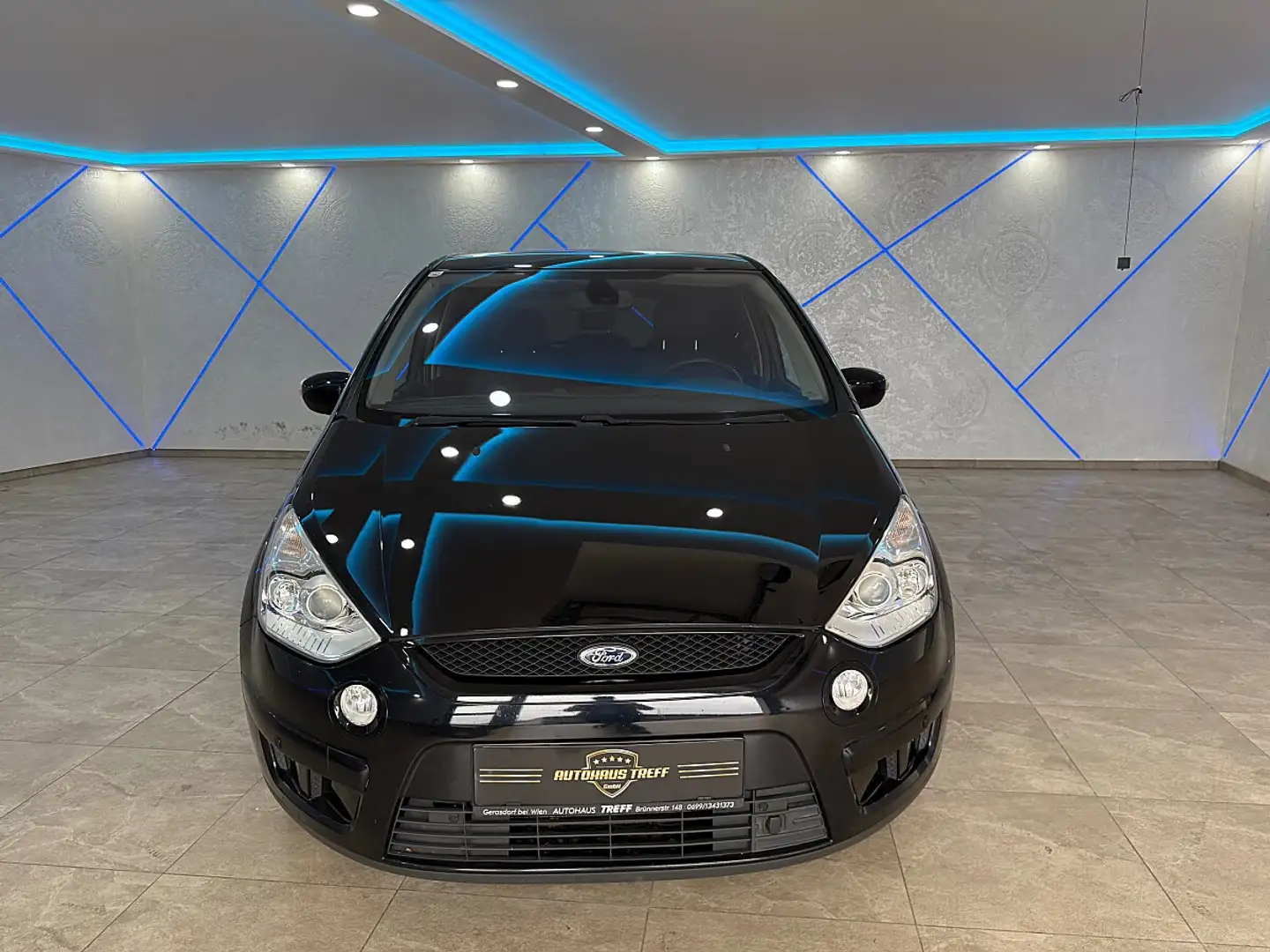 Ford S-Max S-MAX Titanium 2,0 FFV*7-SITZER*1.BESITZ*NAVI* Grau - 2