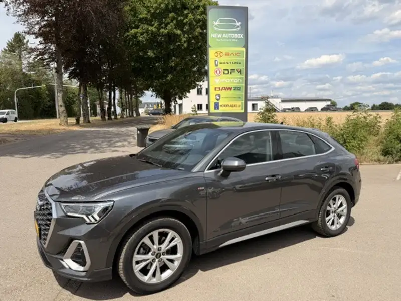 AUDI Q3 Sportback